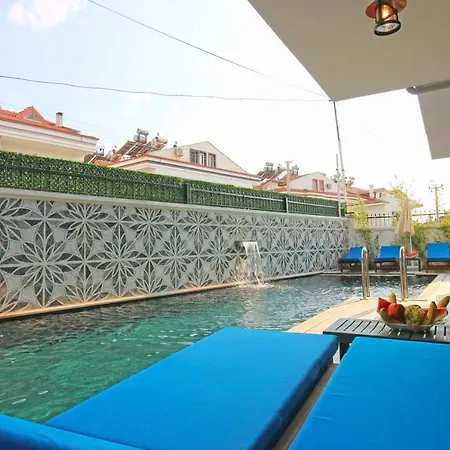 Caglar Φετιγιέ