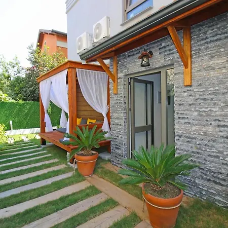 Caglar Apartament