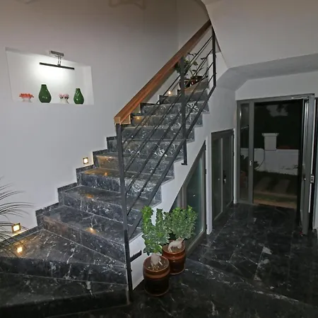 Caglar Apartment *